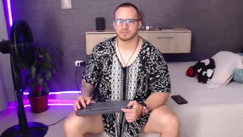 Snapshot of maximussantorini chatting on June 2026 06:29:02 PM maximus online show from June 2026 06:29:02 PM