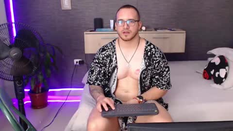 Snapshot of maximussantorini chatting on June 2026 08:13:01 PM maximus online show from June 2026 08:13:01 PM