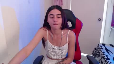 maxinesex_ online show from December 2025 01:49:02 PM