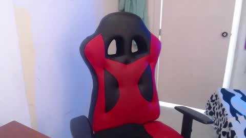 maxinesex_ online show from March 2026 05:08:01 PM