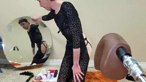 Snapshot of maxjr8008 chatting on March 2025 08:52:02 PM maxjr8008 online show from March 2025 08:52:02 PM