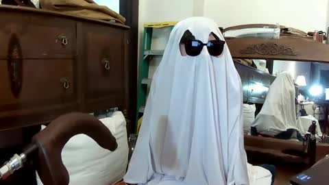 Snapshot of maxjr8008 chatting on October 2025 06:59:01 AM maxjr8008 online show from October 2025 06:59:01 AM