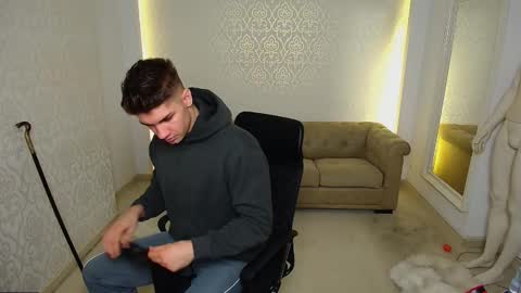 MaxKaiden online show from November 2025 06:02:02 AM