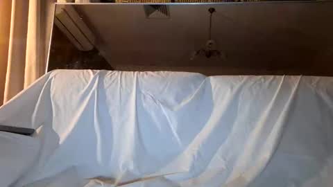 Luca Dominus online show from October 2025 01:54:01 PM