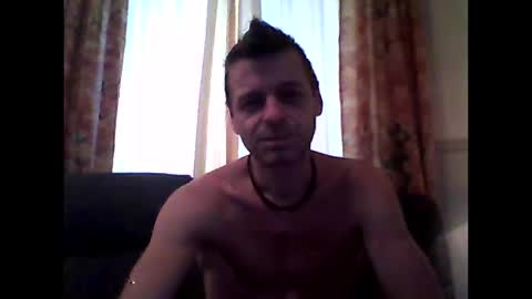 Snapshot of maxthewolf chatting on October 2025 12:47:01 PM MaxTheWolf online show from October 2025 12:47:01 PM