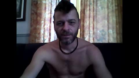 Snapshot of maxthewolf chatting on November 2025 06:59:02 PM MaxTheWolf online show from November 2025 06:59:02 PM