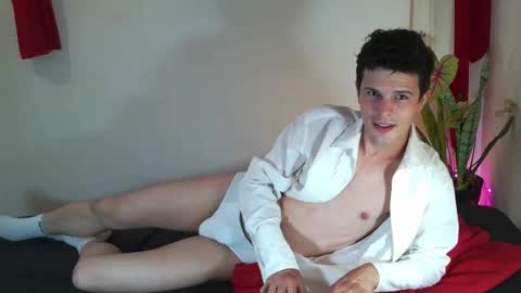 Max online show from February 2025 03:30:02 AM