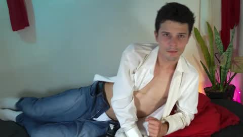 Max online show from February 2025 04:26:02 AM