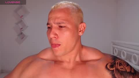 Max online show from October 2025 03:56:02 AM