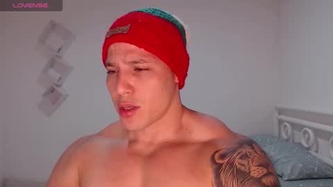 Max online show from December 2025 07:47:02 AM