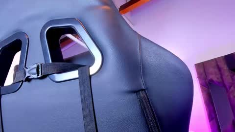 MAX online show from February 2025 11:58:02 PM