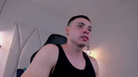 MAX online show from February 2025 10:42:02 PM