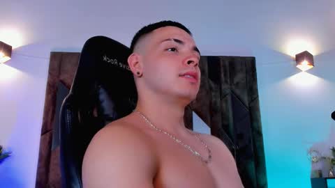 MAX online show from March 2025 03:01:01 AM