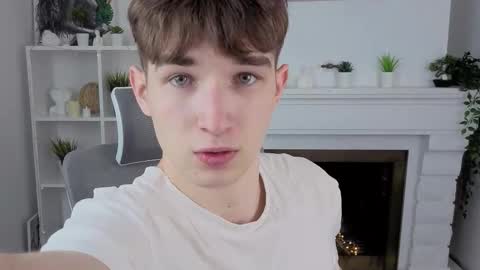 Max online show from November 2025 12:39:02 PM