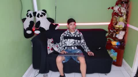 maxx_dick online show from December 2025 06:02:01 PM