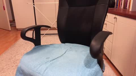 Max online show from January 2025 05:51:01 AM