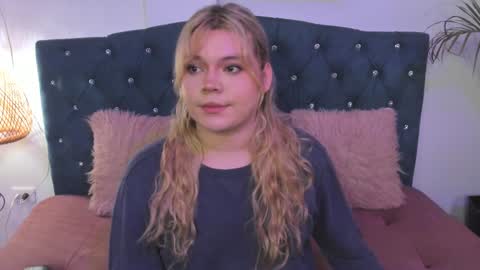 Maxine Minx online show from January 2025 11:31:02 AM