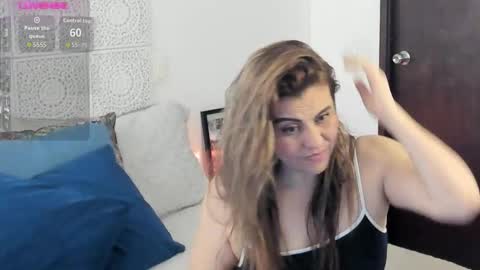 Snapshot of maxzy_star chatting on February 2026 05:36:01 PM Victoria online show from February 2026 05:36:01 PM