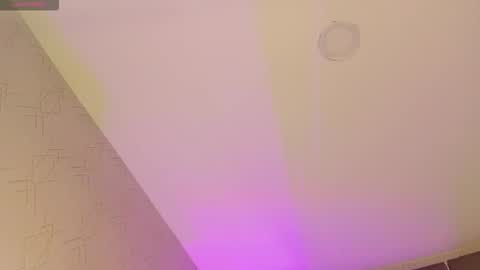 MAY online show from October 2025 09:14:02 PM