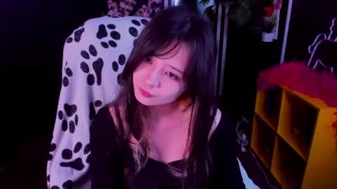 Snapshot of may_lings chatting on June 2026 11:13:02 AM may_lings online show from June 2026 11:13:02 AM