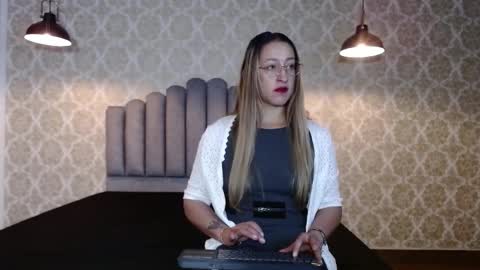 Maya online show from September 2025 12:05:02 PM