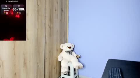 Snapshot of maya__fox chatting on February 2025 12:08:02 AM OF mayitta19 online show from February 2025 12:08:02 AM