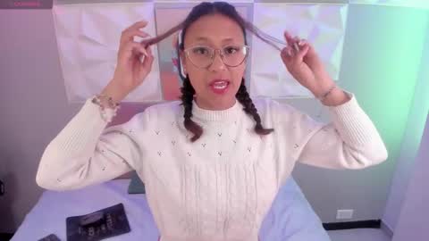 Maya online show from December 2025 12:02:02 PM