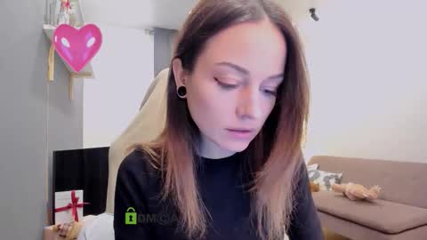 Maya online show from December 2025 03:27:02 PM