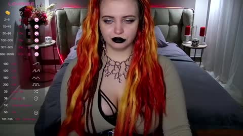 Maya Mils online show from January 2025 01:19:01 AM