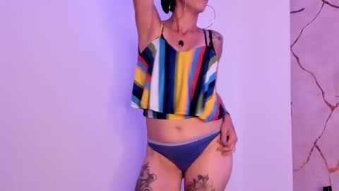 Snapshot of maya_storm_ chatting on December 2025 07:22:01 PM Maya Strom online show from December 2025 07:22:01 PM