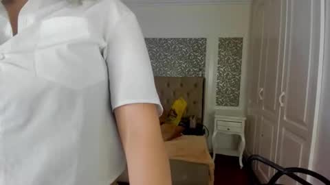 Maya online show from September 2025 01:49:02 AM