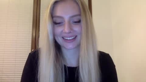 Snapshot of mayaflirt chatting on May 2026 08:26:02 PM mayaflirt online show from May 2026 08:26:02 PM