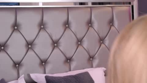 Maya online show from November 2025 11:57:02 AM