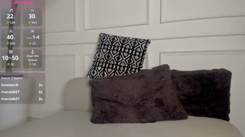 mayalee_ online show from June 2026 09:14:01 AM