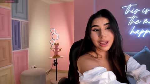 Maya online show from November 2025 04:14:01 AM