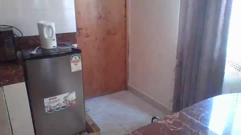 Snapshot of mayan001 chatting on September 2025 10:48:01 AM mayan online show from September 2025 10:48:01 AM