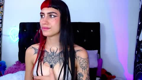 mayaredd online show from February 2025 08:45:02 PM