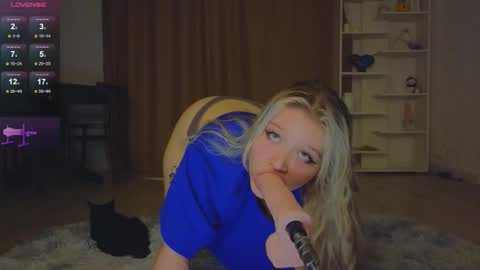 Maya  online show from September 2025 08:23:01 PM