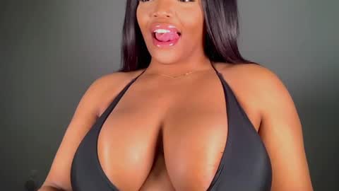 MayBabi online show from February 2025 11:01:02 AM