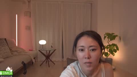 Snapshot of maybenanako chatting on May 2026 12:19:02 AM Nanako online show from May 2026 12:19:02 AM