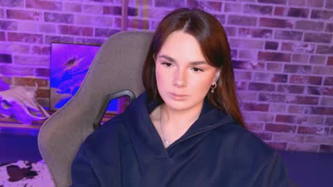 maybloom_ online show from April 2026 02:22:01 PM