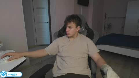 Snapshot of maygly chatting on May 2026 07:03:01 AM Slava and Alextatto online show from May 2026 07:03:01 AM