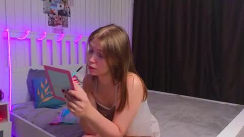 Snapshot of maygoodsell chatting on November 2025 07:12:01 PM Ann online show from November 2025 07:12:01 PM