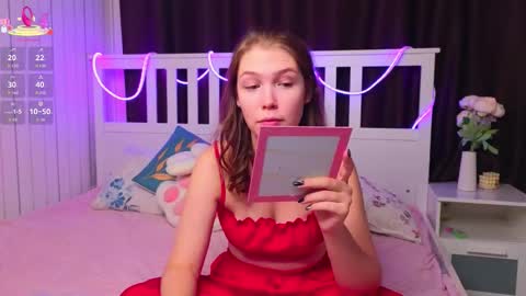 Snapshot of maygoodsell chatting on November 2025 08:20:01 PM Ann online show from November 2025 08:20:01 PM