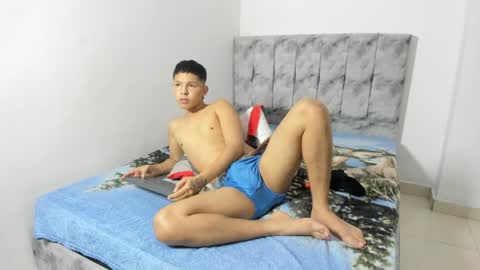 Mayky... online show from April 2026 01:05:02 AM