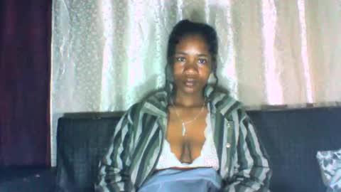 mayrah online show from September 2025 10:03:02 PM