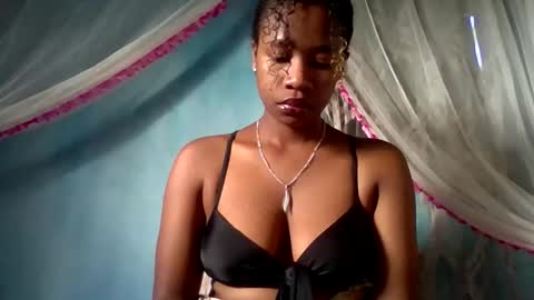 mayrah online show from April 2026 05:18:02 AM