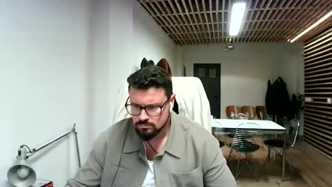 maythe4bwu online show from October 2025 10:31:01 PM