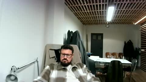 maythe4bwu online show from October 2025 11:14:01 PM