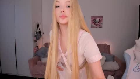  Mila  online show from September 2025 05:12:01 AM